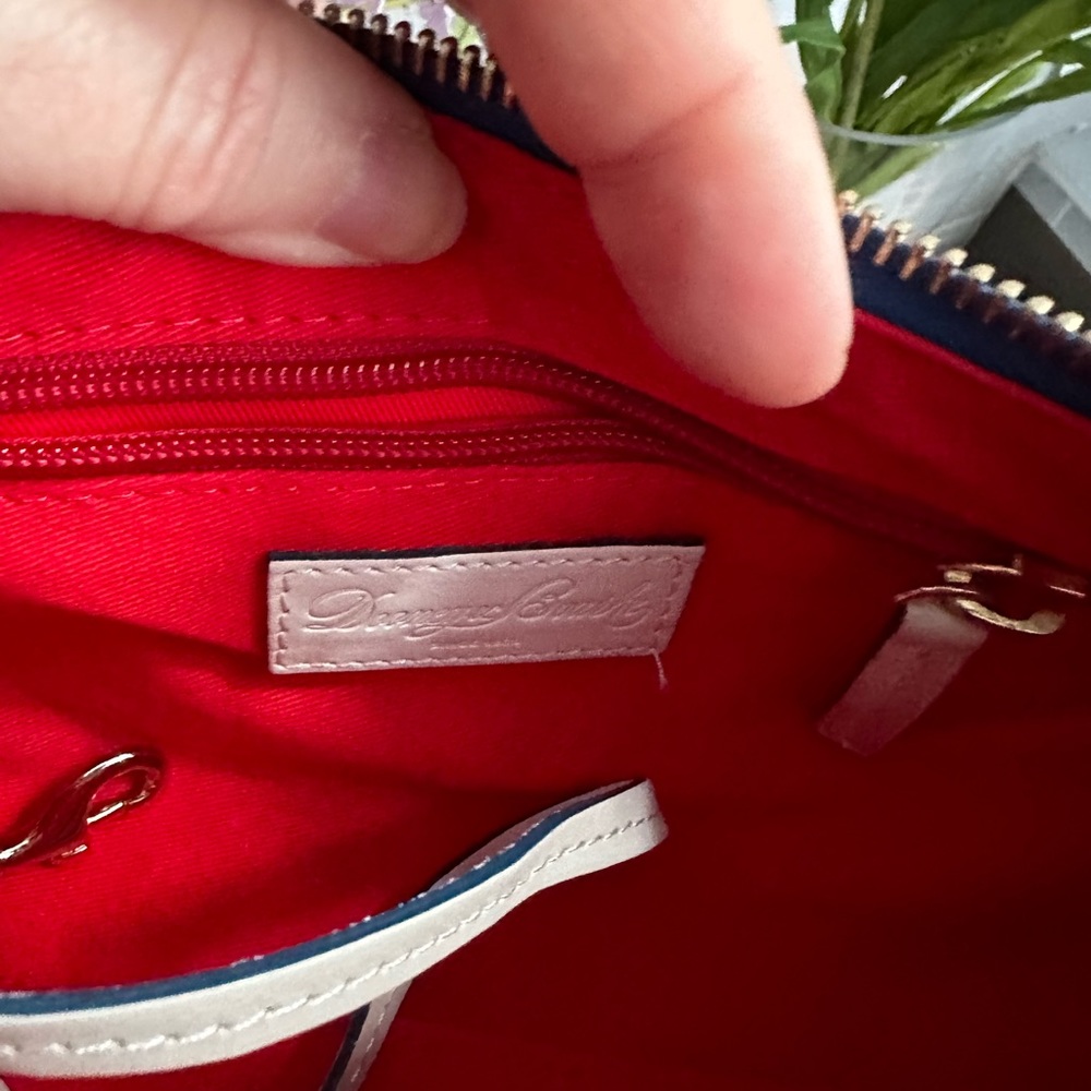 NWOT Dooney & Bourke rare vintage pristine condition mini floral barrel bag - Picture 6 of 12